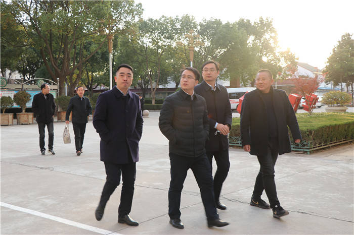 海安市政府副市长卢林到李堡中学调研指导_手机搜狐网