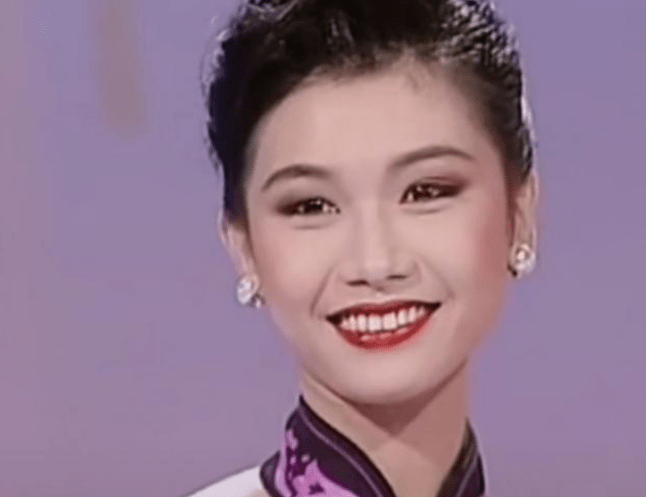 她是王晶最看好的女星,50岁却一直没有结婚,如今与养子相依为命