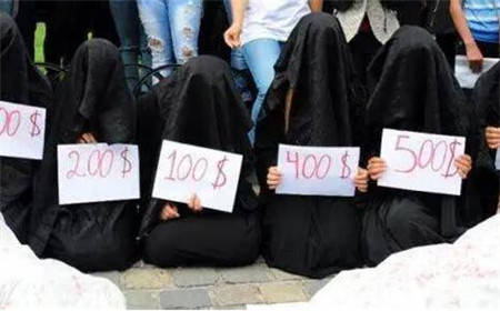 叙利亚的黑市交易,所有漂亮女生被明码标价,50元可以直接带走