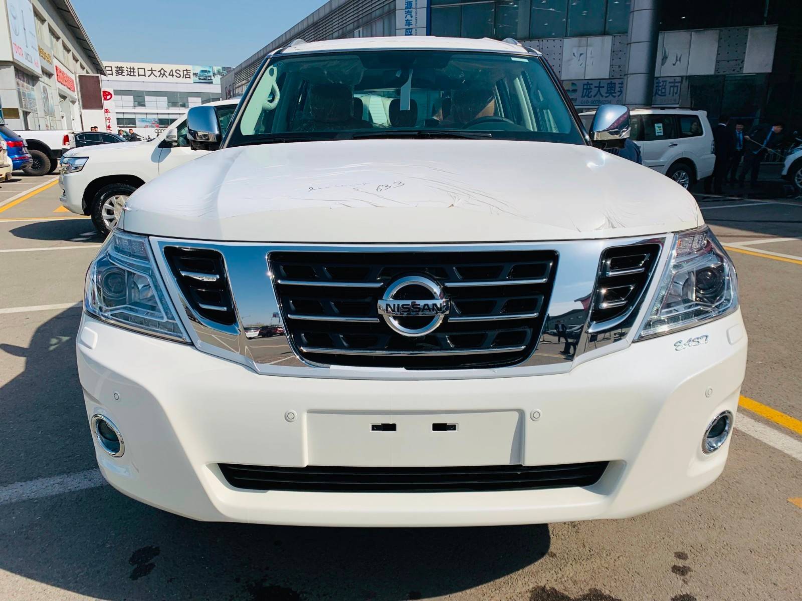 19新款日产尼桑途乐y62店内热销全面解析