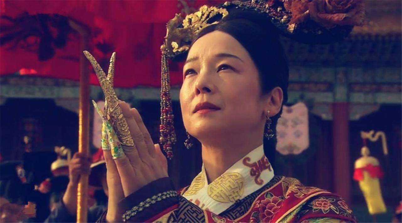 历史上的慈安太后不出名,也没有一儿半女,为何却压了慈禧30年?_咸丰