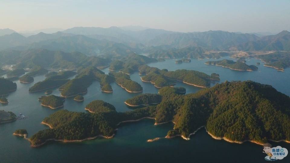千岛湖两个以花命名的岛屿，一个开发最早，一个是登高观湖绝佳处