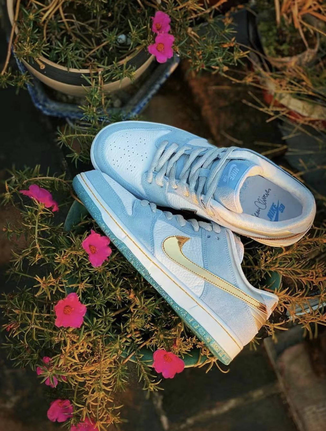 dunk sb 情人节又迎来蓝色版本,钱包在颤抖.