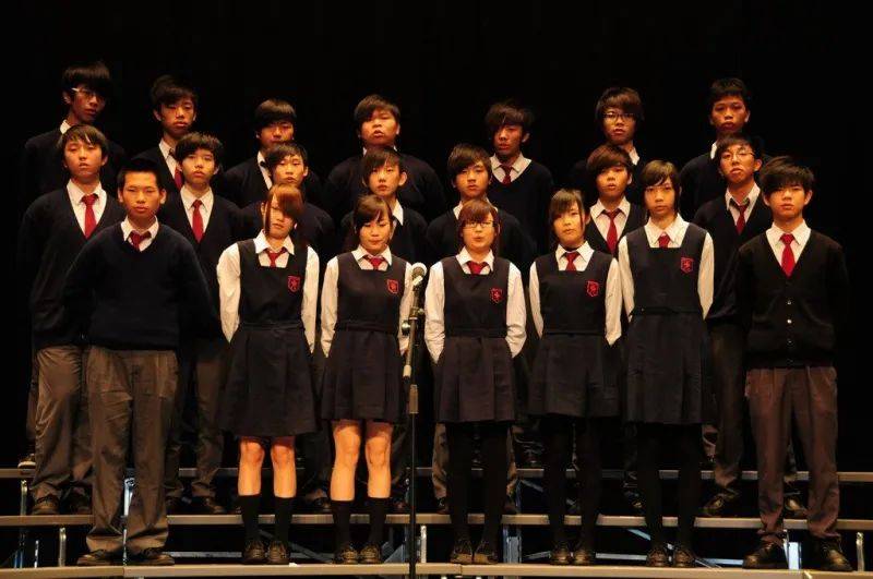 澳门校服整洁规范展少年风采百年坚守育爱国情怀