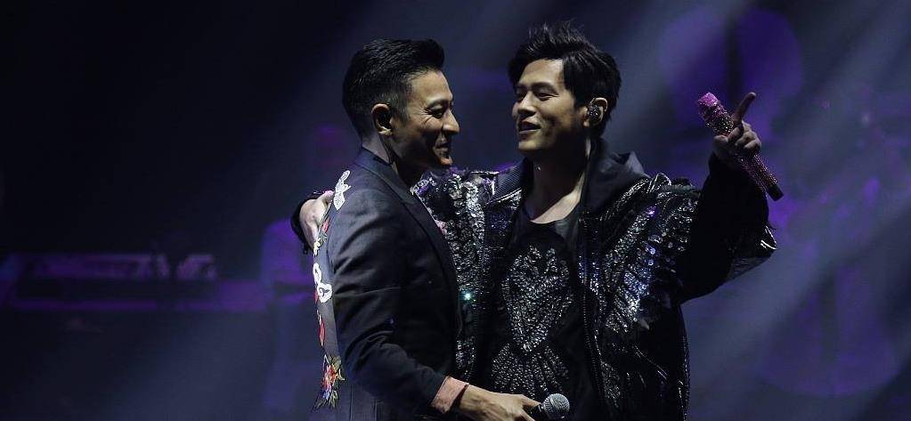 原创成龙,周杰伦,刘德华如果同台,到底谁更合适站c位呢