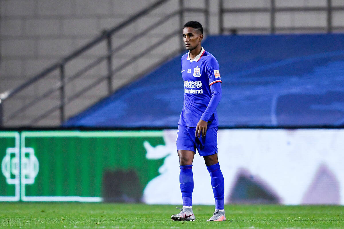 后半阶段加盟的马丁内斯在11月申花离开上海之后也早早离开中国返回