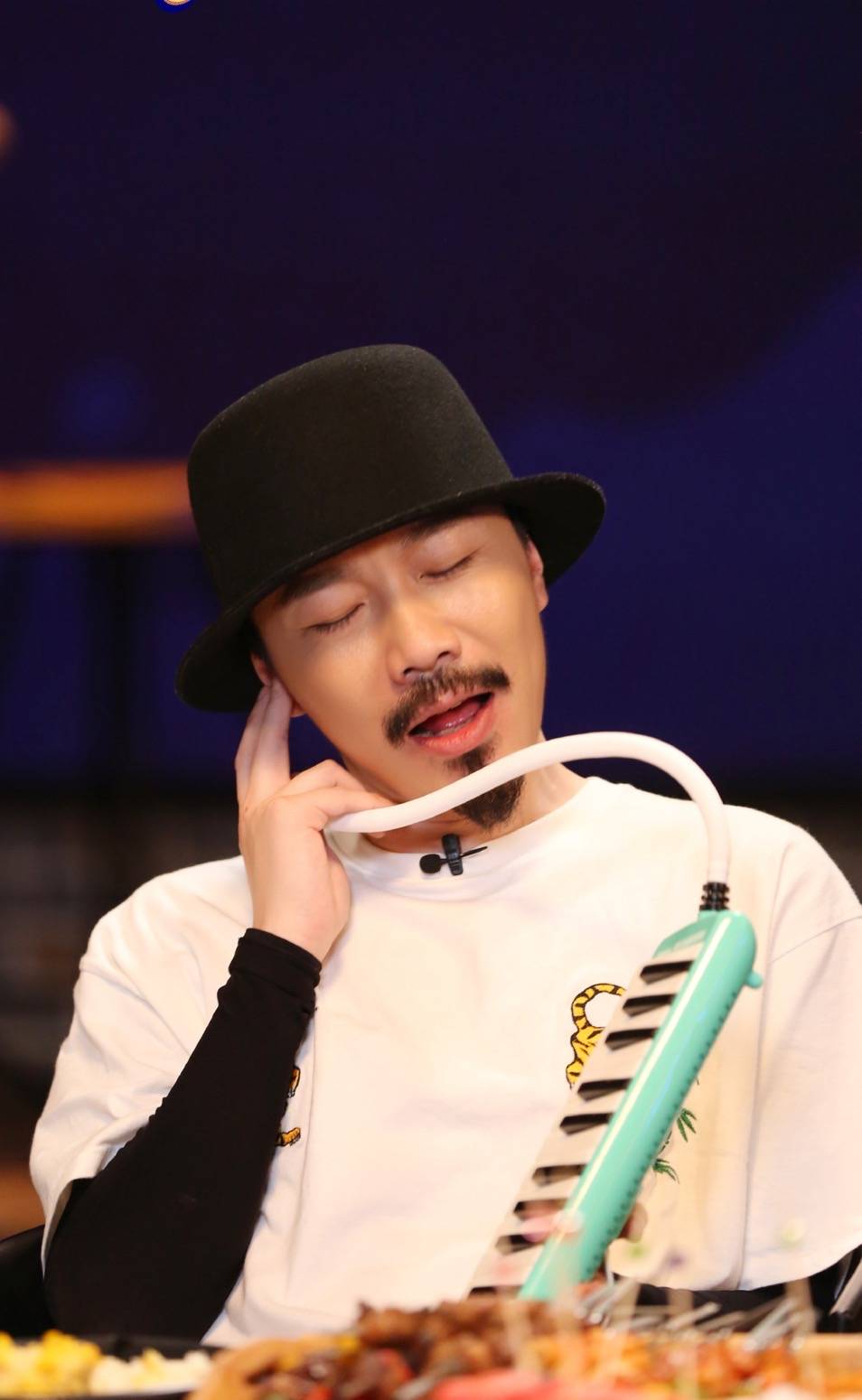 臧鸿飞强势回归奇葩说第七季走出舆论阴霾重回奇葩世界