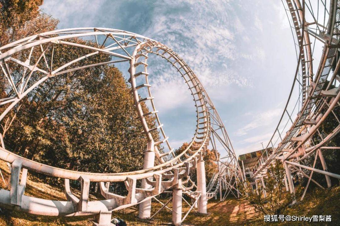 原创另类审美流行:如何看待废墟烂尾楼,成年轻人追捧的网红打卡点?