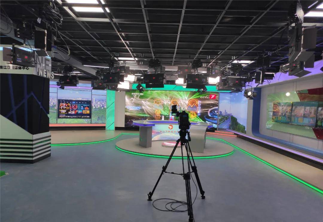 枝江市融媒体中心全媒体演播室投入使用