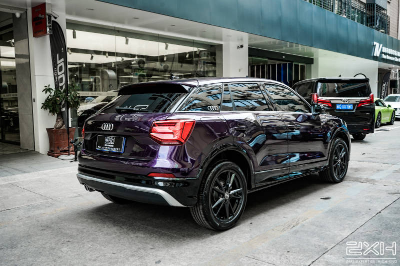 汽车贴改色膜 小白奥迪q2摇身一变成全村最靓的仔