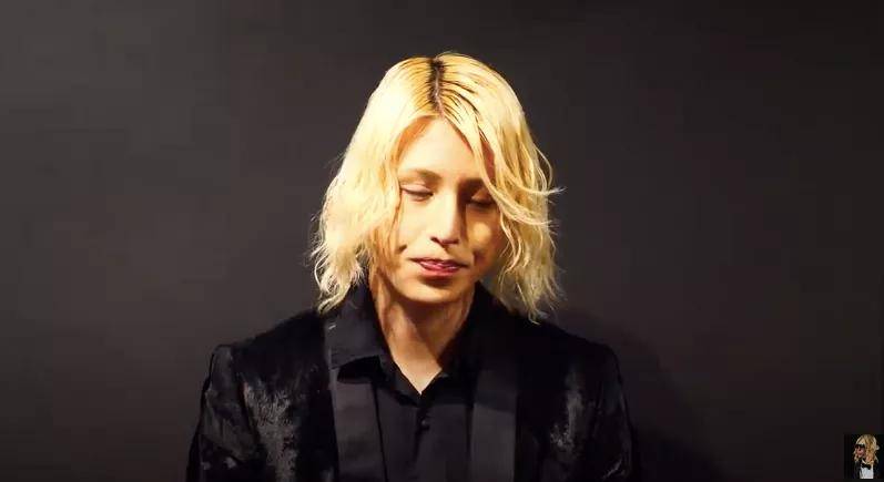 日本第一牛郎罗兰服装品牌被曝抄袭淘宝商家?本人出来道歉了