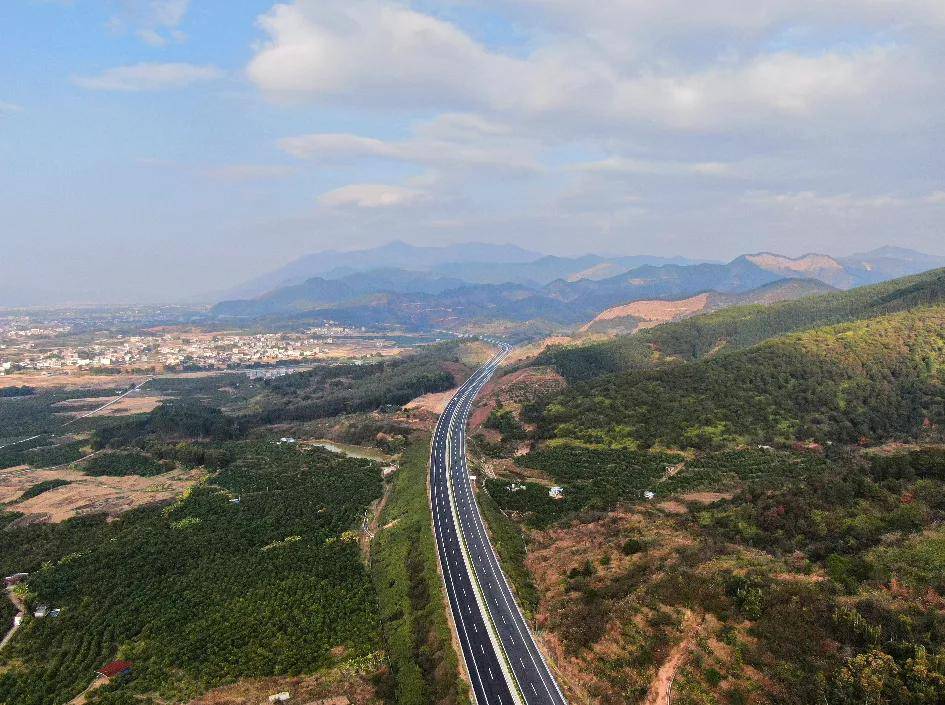 怀阳高速正式开通串联千里文化生态旅游大环线