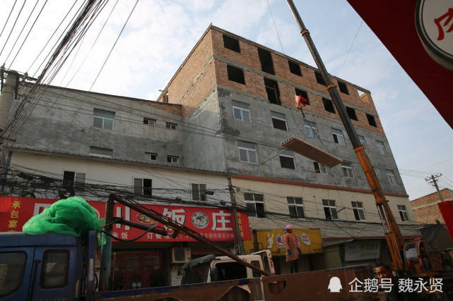 西安曲江三兆村村民纷纷加盖为拆迁做准备