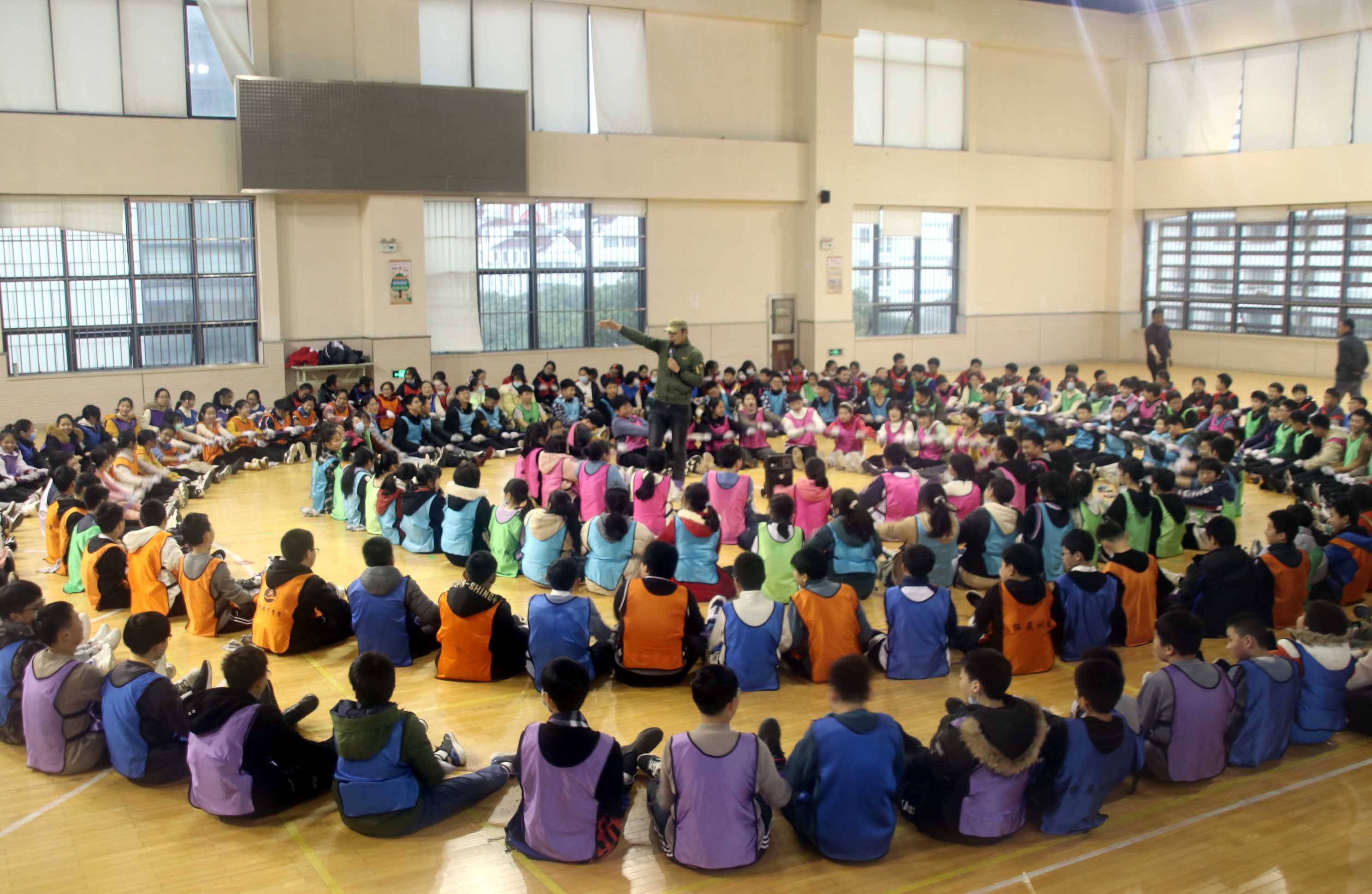 苏州市吴中区城西中学拓展训练劳动实践进校园素质教育显身手