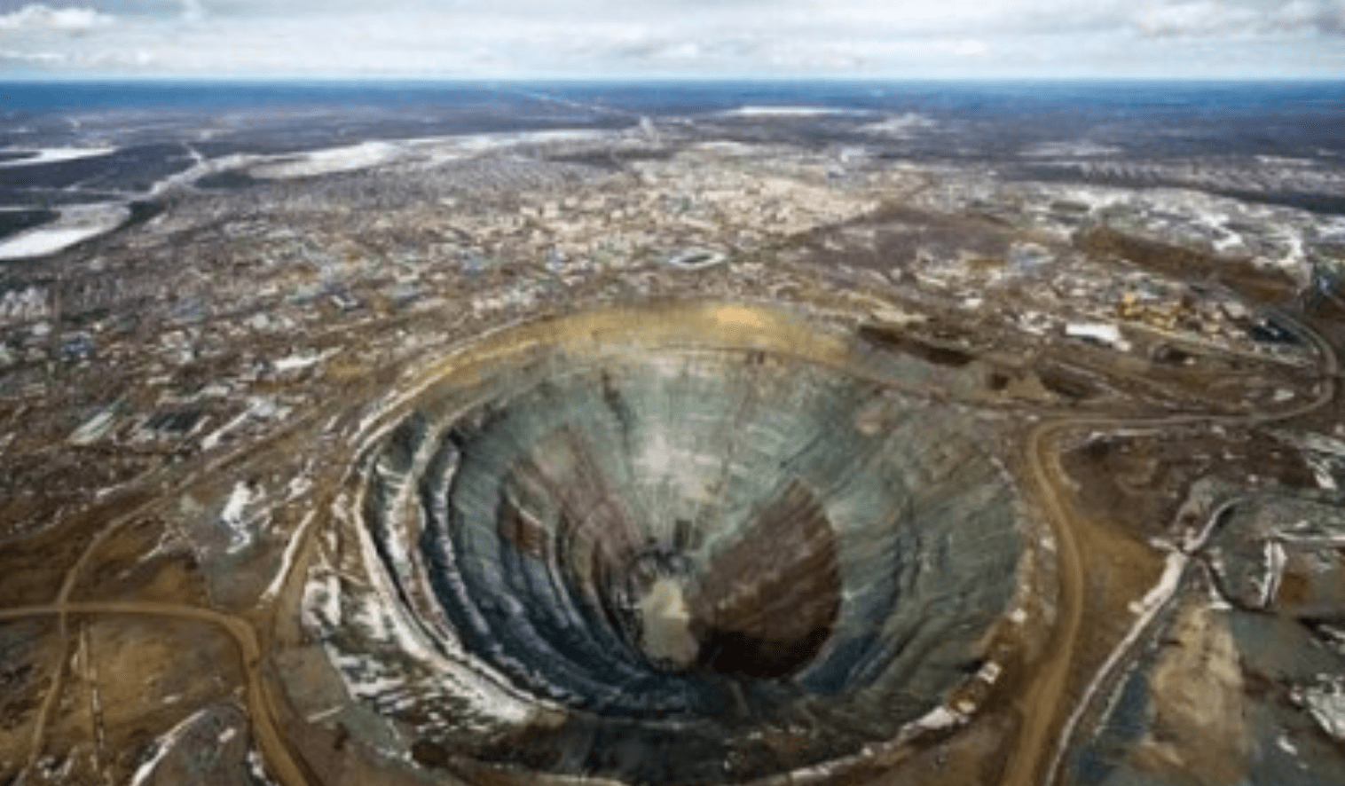 苏联当初挖穿地球,在12263米突然停手,亲历者最终道出真相