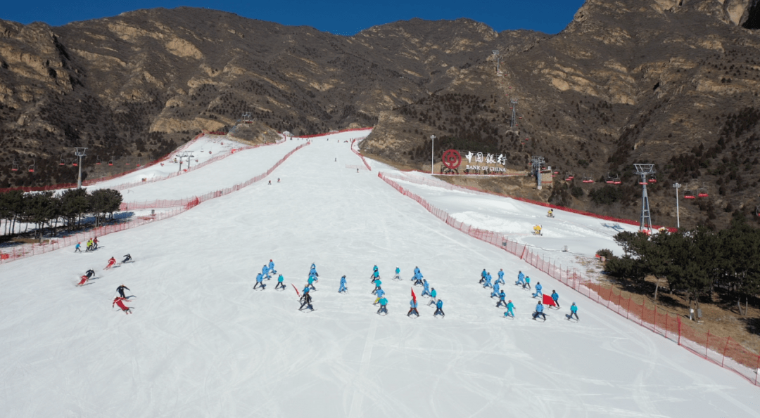 延庆区近百名滑雪运动健儿共迎冬奥会倒计时400天!