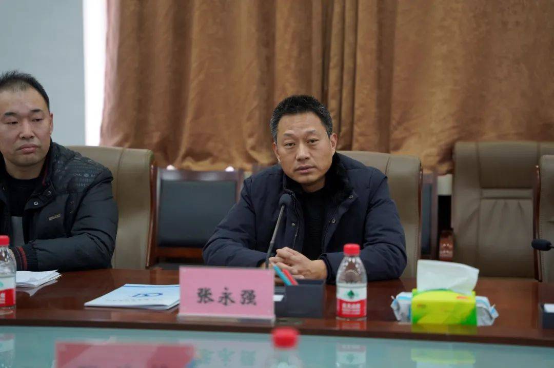 开封市社会保险中心主任张永强,副主任王振义,工伤科长焦恺,院长