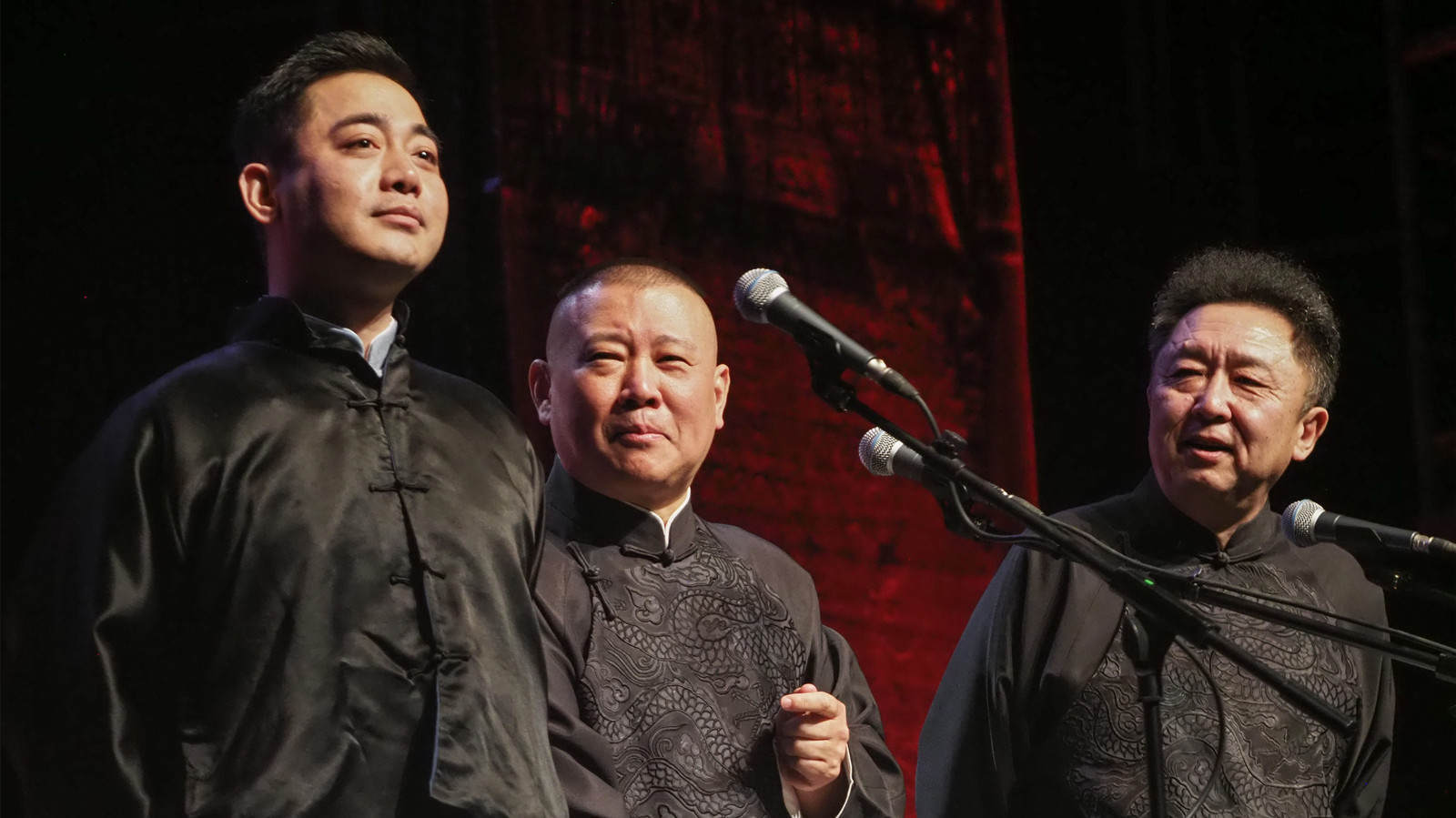 原创德云社绝版扒马褂问世郭德纲于谦被逼疯孔云龙一战成名