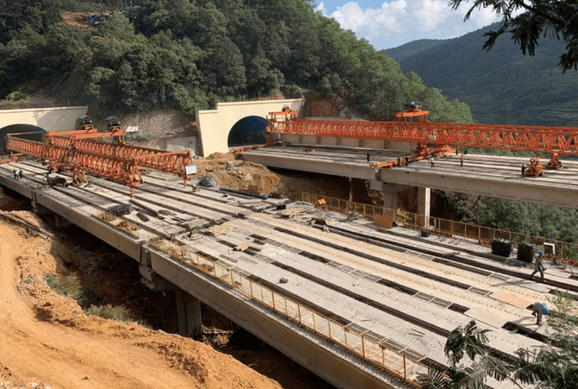 開心,雲南又一條高速公路開通,有你的家鄉嗎_楚姚