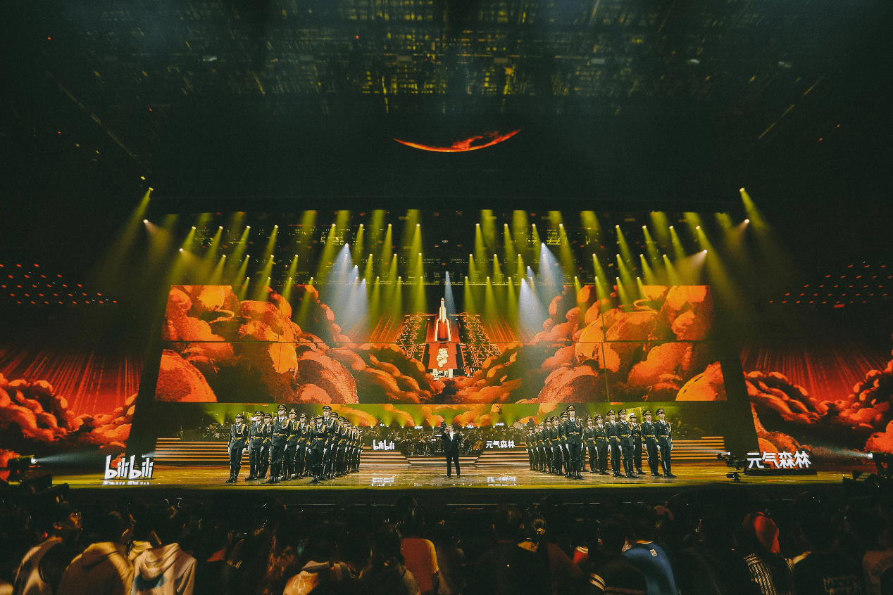 郎朗亮相2020最美的夜跨年晚会表演钢琴组曲漫威英雄永不落幕