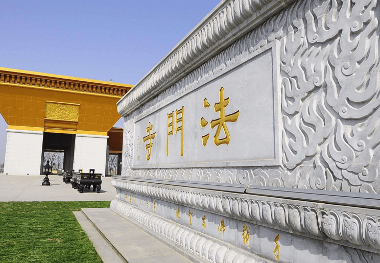 中国最牛的两个寺庙：一个占地面积1.9万亩，一个门票年收入1.5亿
