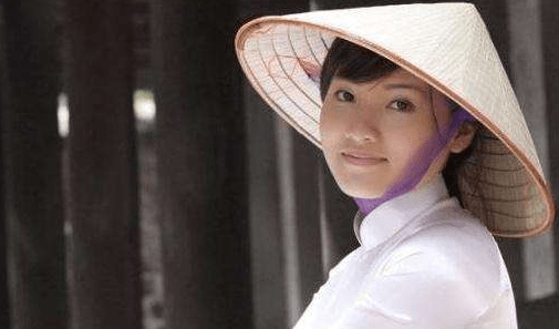 去越南旅游为何别一直看戴着草帽的美女？游客：经历让你有苦难言