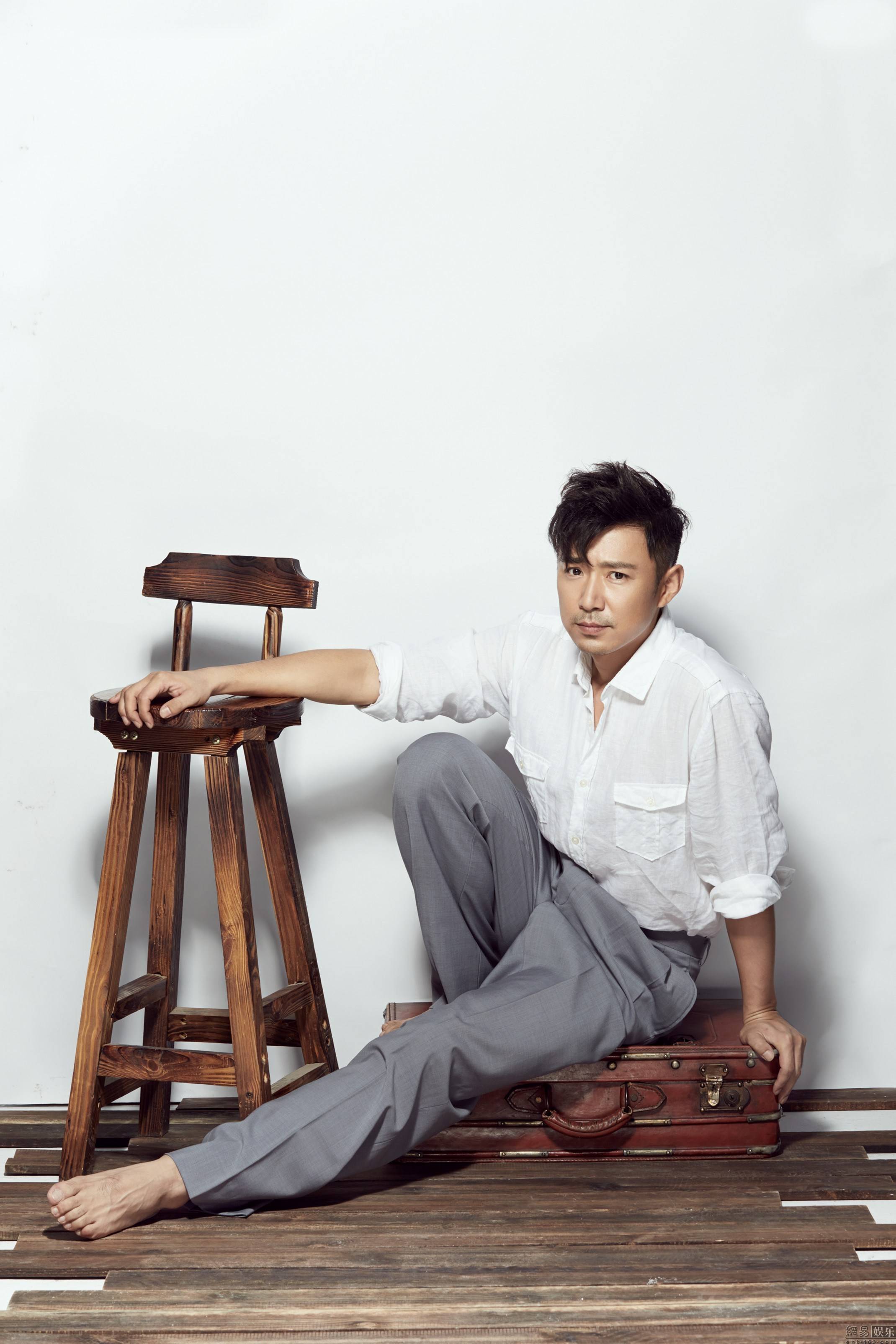 外婆也是一名演员,家人给他提供了良好的生长环境,高鑫也理所当然的