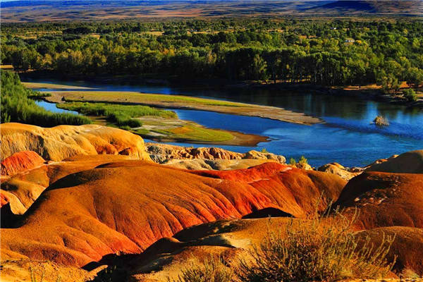 古代的尼雅河就是曾经在新疆沙漠地区流淌的一条生命之源,在尼雅河