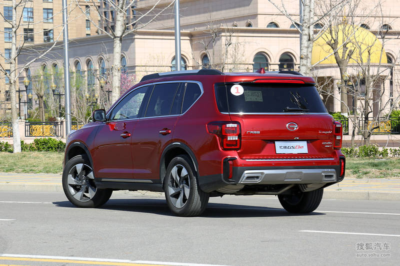 广汽传祺gs8新增车型上市 售18.58万元起