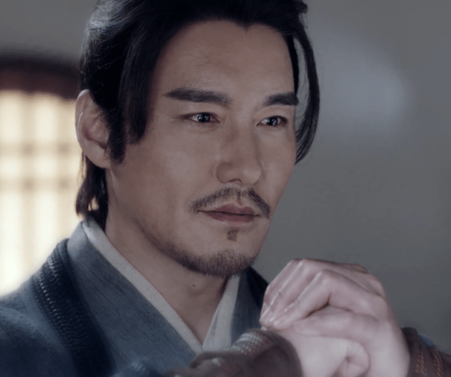 有翡木小乔无疑是个特殊人物