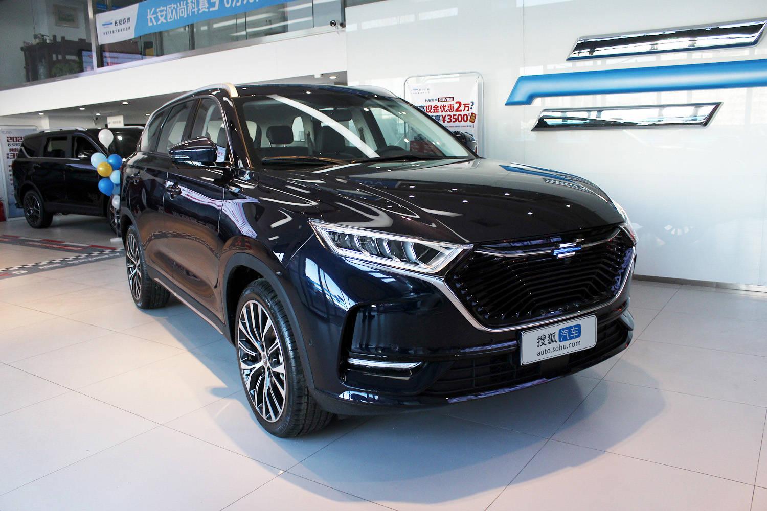 配置进一步优化 2021款长安欧尚x7到店实拍