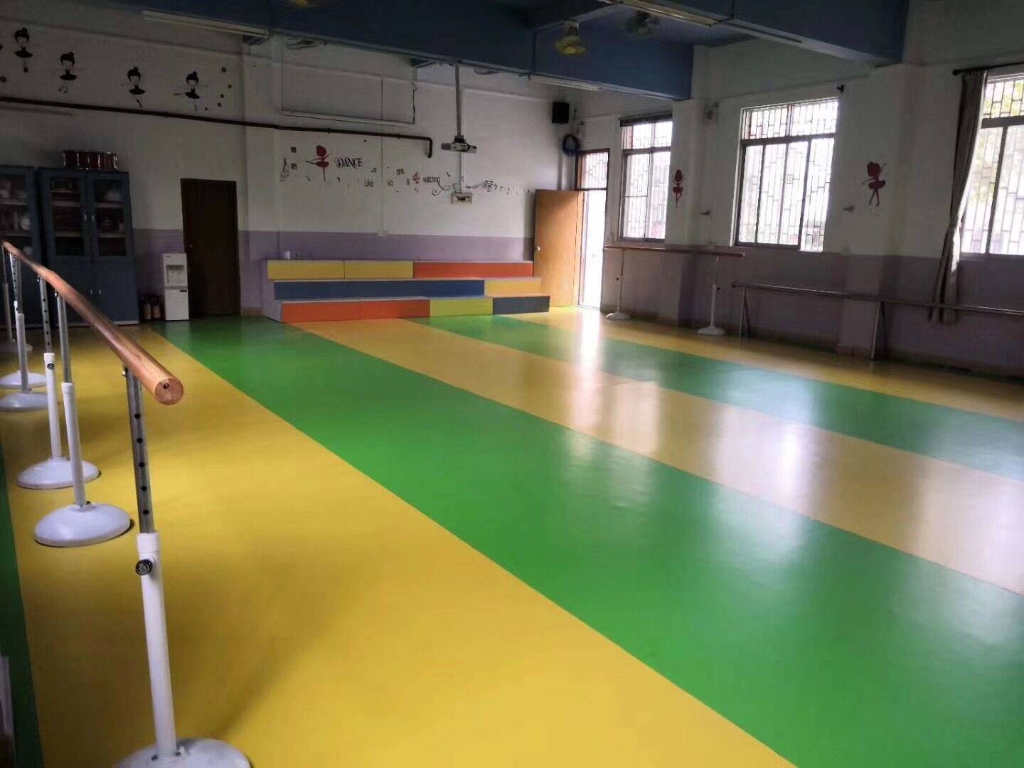 舞蹈地胶舞蹈地板公司厂家服务公司安装公司舞蹈房舞蹈教室培训中心