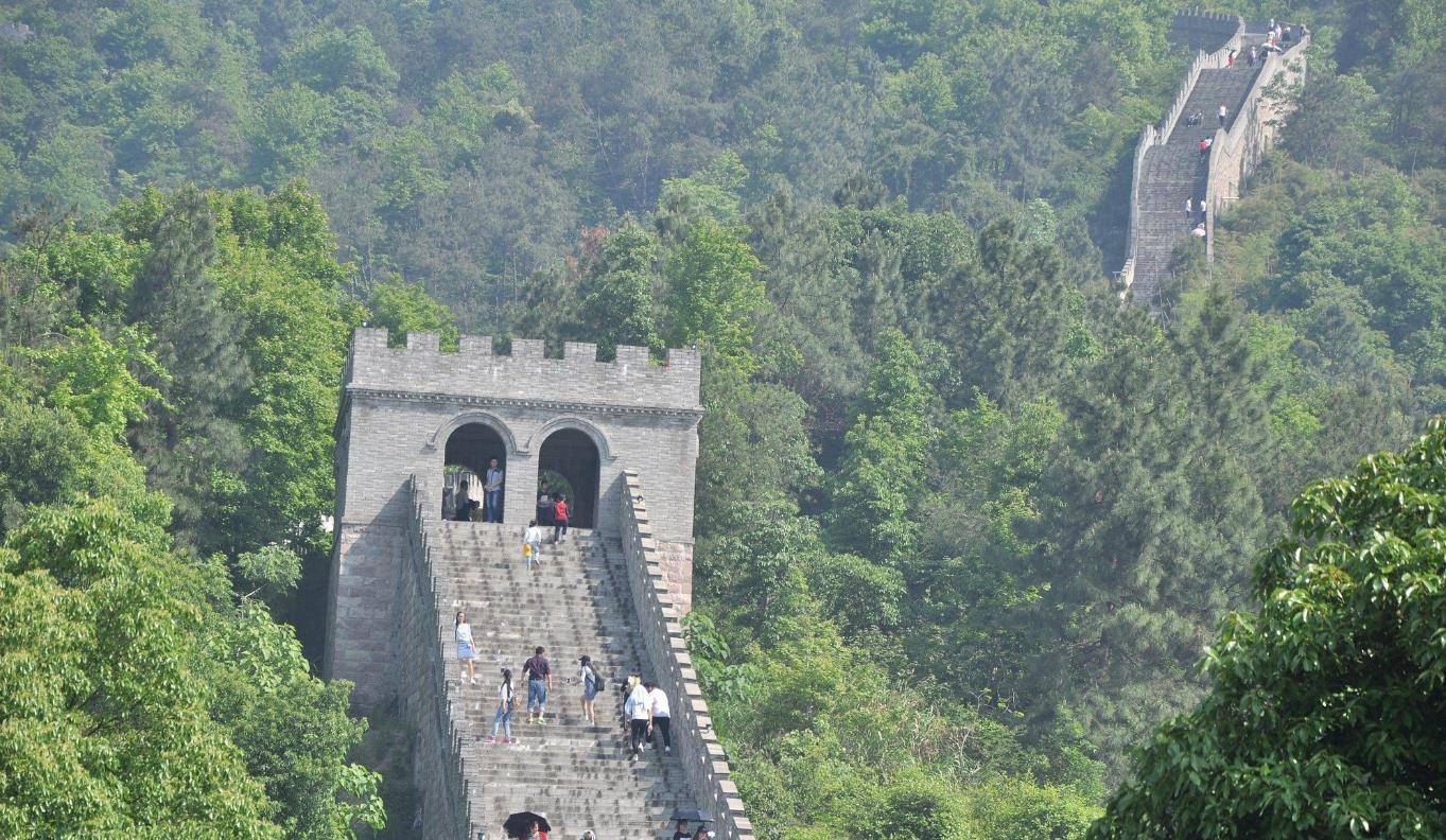 江西耗资1亿修建山寨长城，怪石岭叫板八达岭惊呆北京人