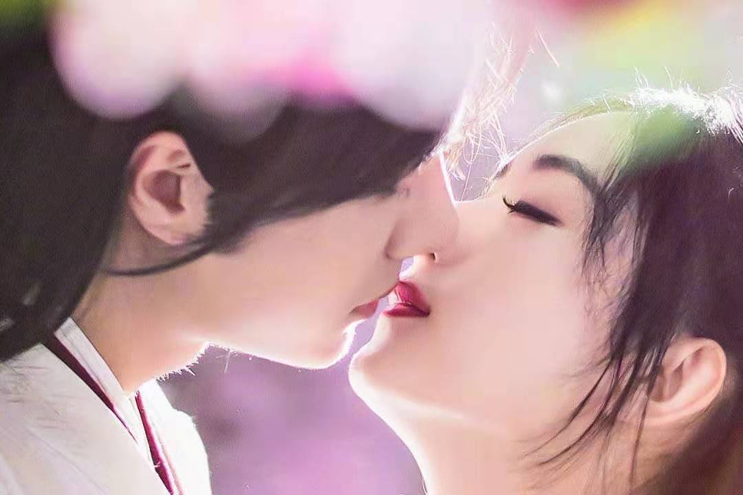 原创有翡大结局赵丽颖哭戏太催泪周翡谢允樱花吻超甜