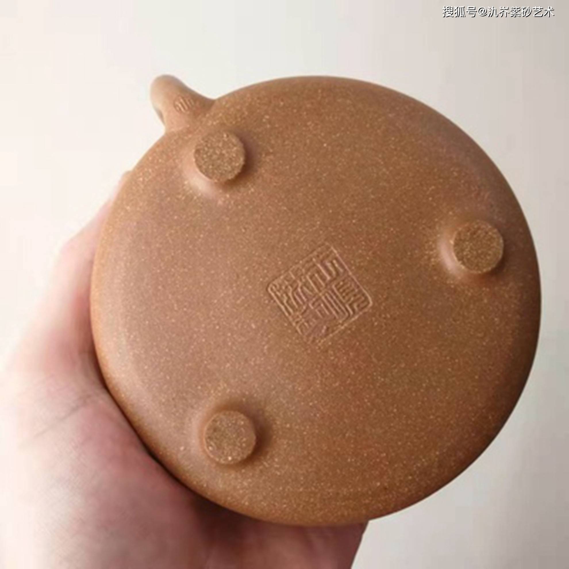 对比看看,如果你的子冶石瓢底部有一圈线,那就一定是全手工!