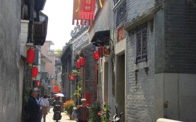 广州位置最优越的文化古镇，历史底蕴厚重，处处充满烟火气
