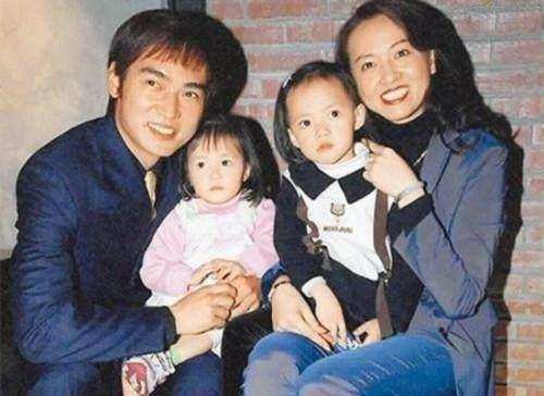 焦恩俊发文聪慧的女人辛苦了,与二婚妻子各玩各的
