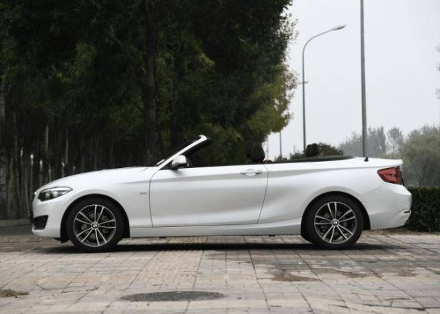 宝马跑车系列敞篷跑车 7f760dda01d7469e970e0175590217b7.jpeg