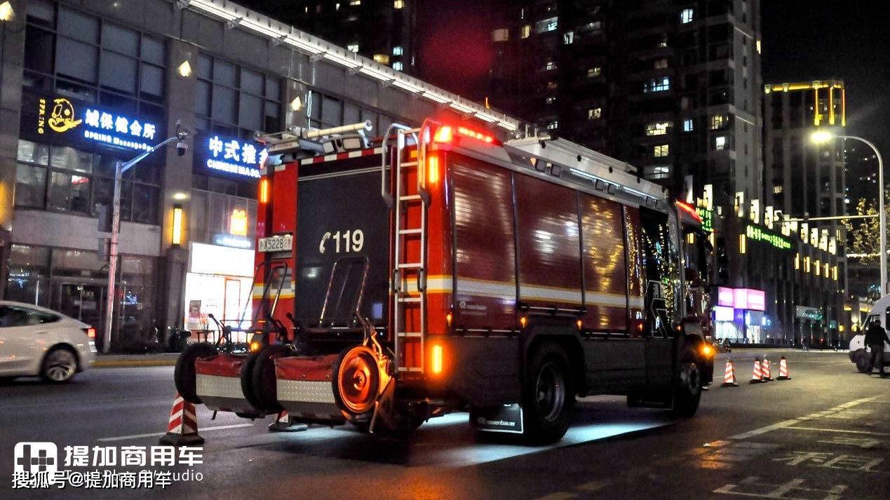 47台消防车，几乎是城市消防车全阵容，这场消防演练太震撼了_搜狐汽车_ 