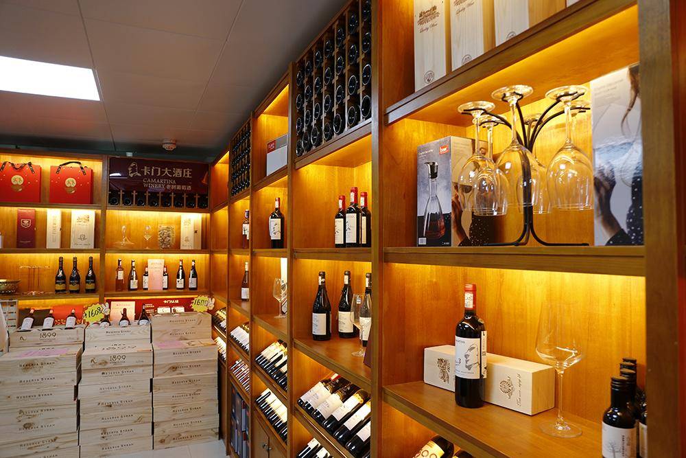 热烈庆祝卡门大酒庄龙岗南湾店盛大开业!