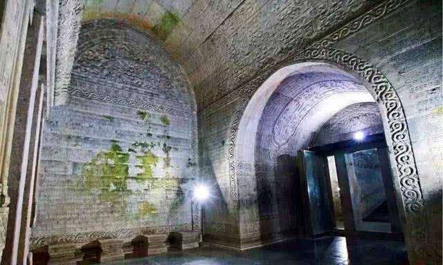 原创雍正帝即位后,善待废太子一家,为何对囚禁14年的长兄不网开一面