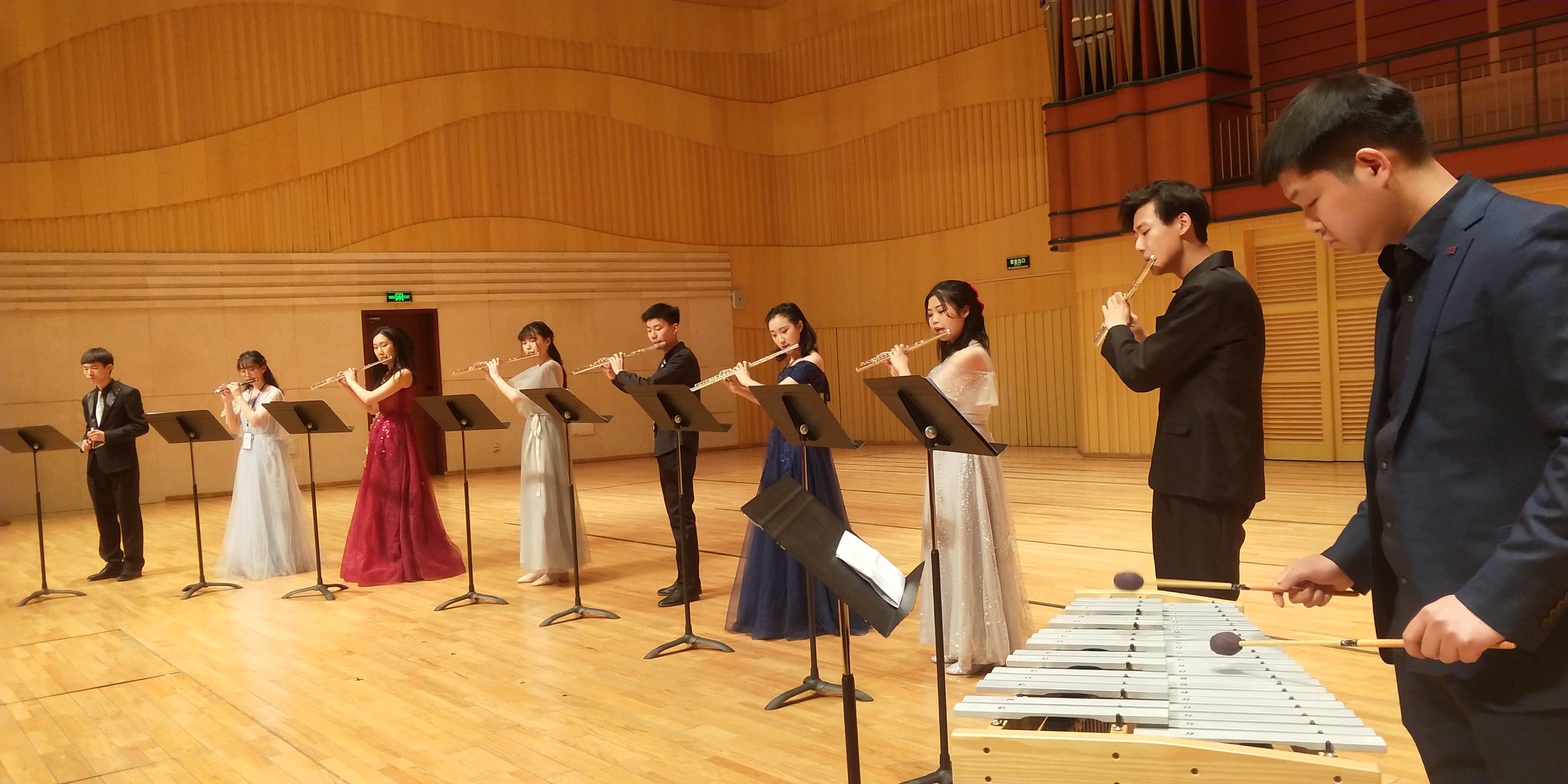 爱乐长笛乐团2021新年音乐会在郑州举行