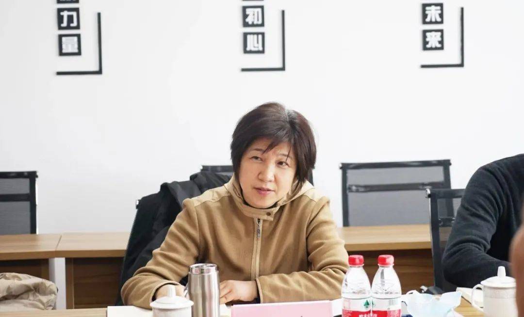 资源化利用工作情况介绍,并与聂小明副局长,谭伟平主任进行了深度交流