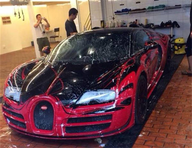 几百万的车不稀奇你见过4000万的车吗有人在上海街头遇到了