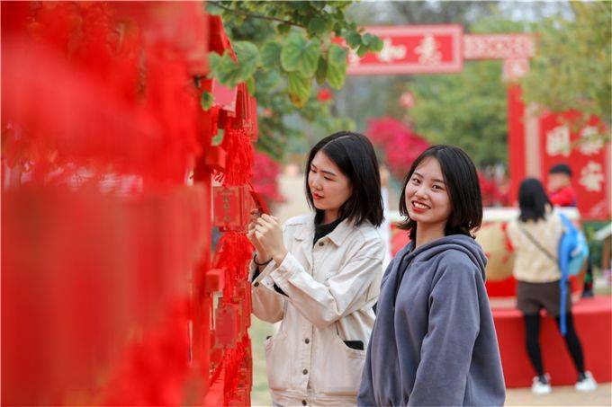 广东“醉美”春色在盈香生态园，姹紫嫣红承包了岭南春天美景