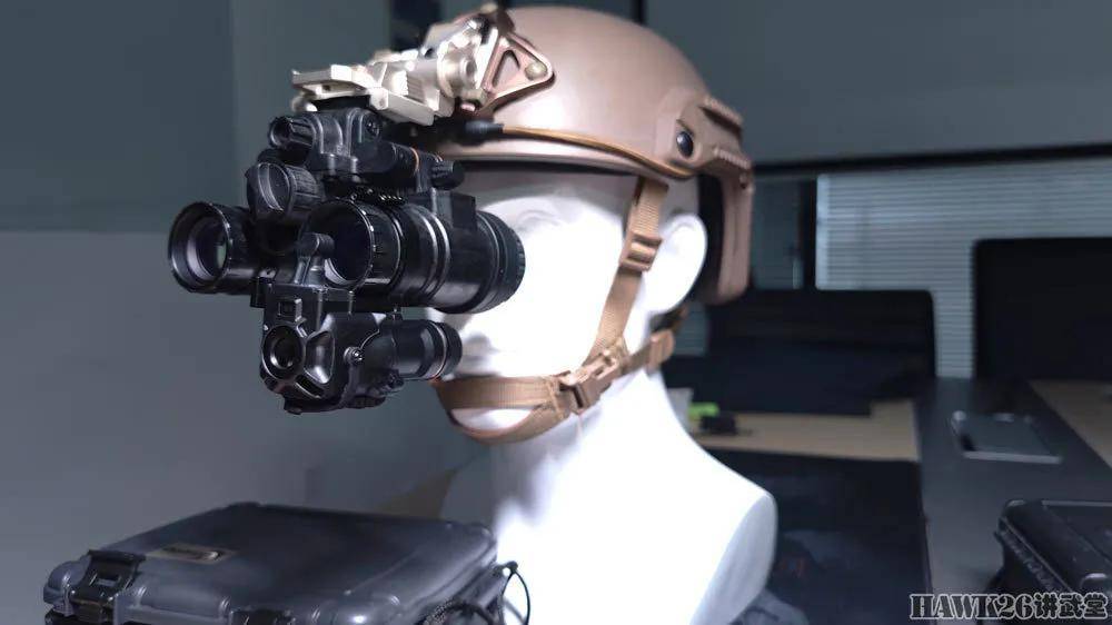 讲武堂:全国产化热融合夜视仪评测,"警用黑科技"大放异彩!