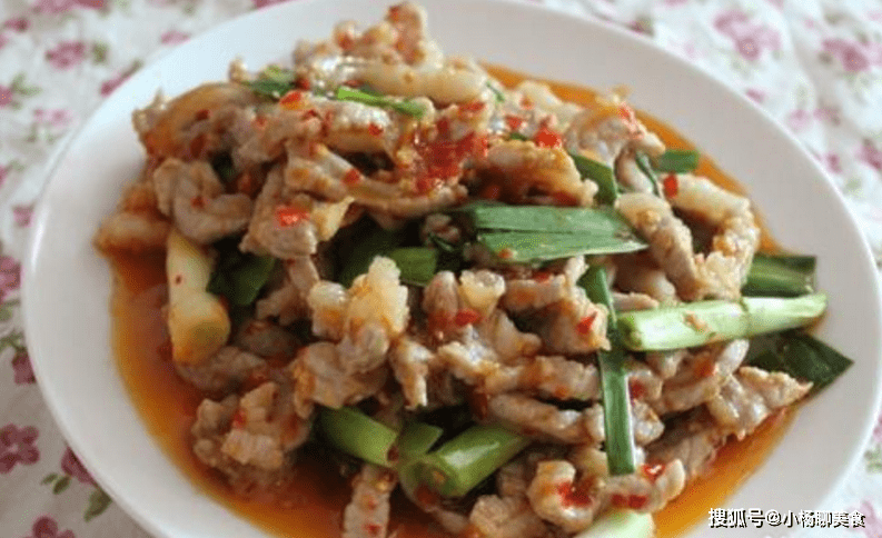 烧什么菜给小孩吃 ab658b39bd9f4e70b637fe008ceb172a.png