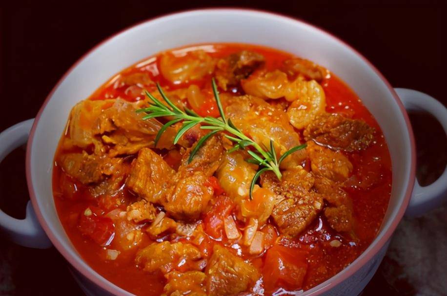 番茄炖牛腩做法窍门 f3ada8ab431c4bca808dad755ec588fb.jpeg