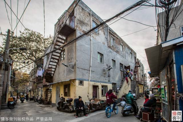 郑州老城区千年历史老街道，留守只剩老年人，最怕下雨