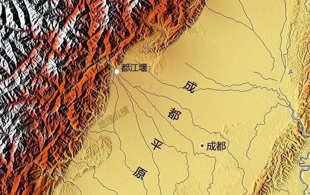 嘉陵江是长江支流中流域面积最大的河流，为什么不能冲积出平原？